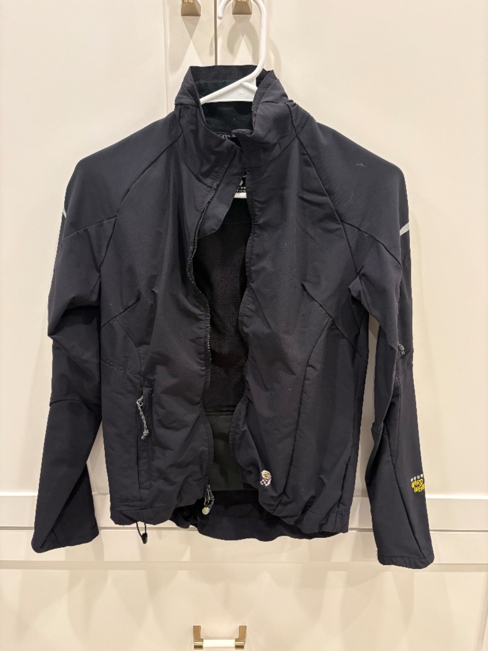 Mountain Hardwear Black Softshell Running Jacket Reflective